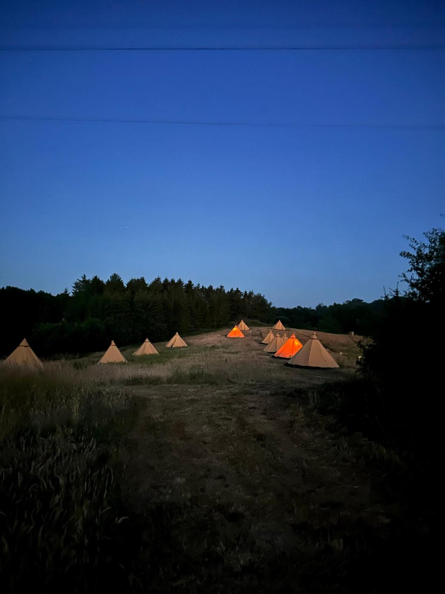 Krusmolle Glamping Hotel เออเบินโค ภายนอก รูปภาพ